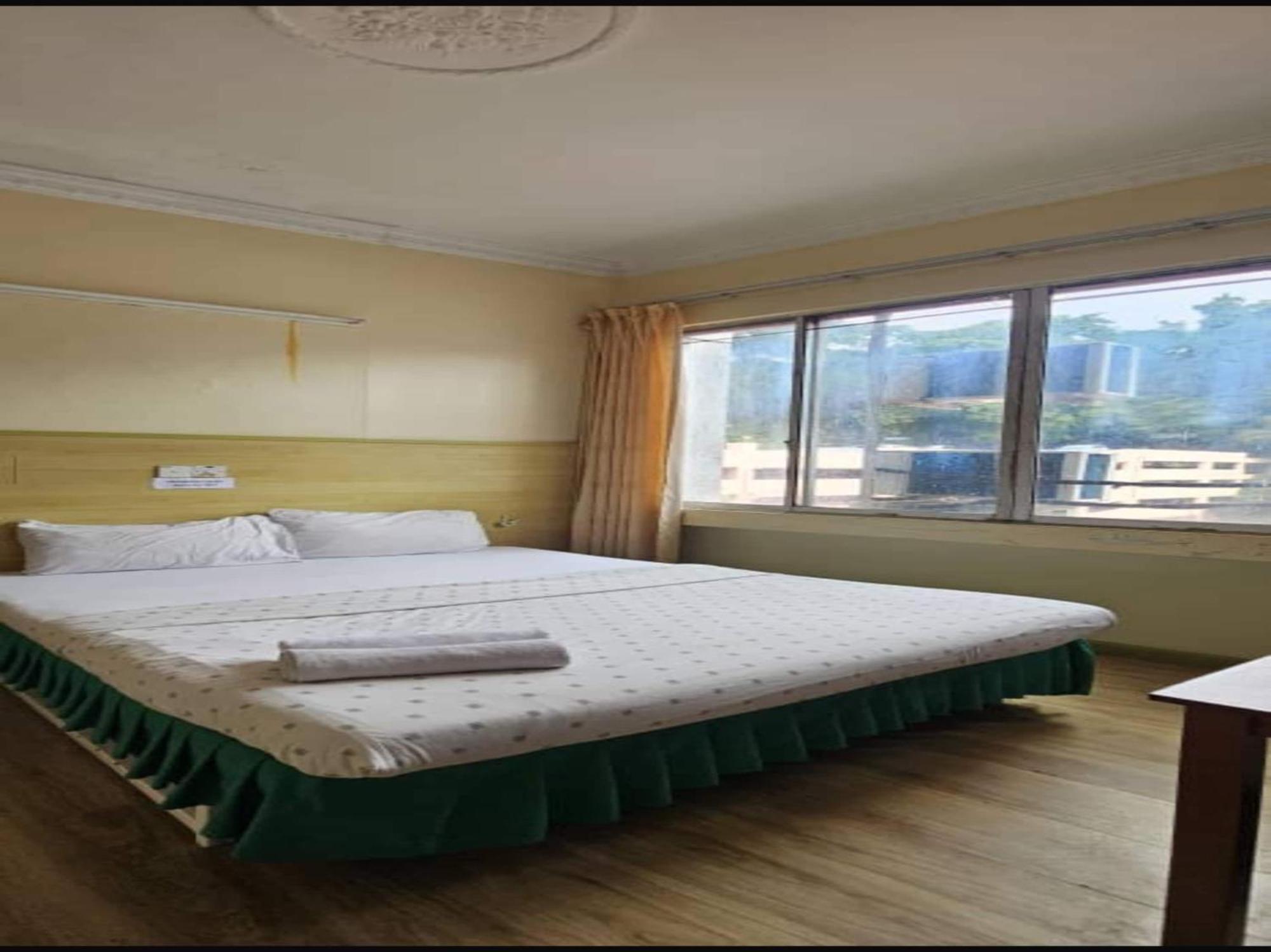 Oyo 90979 Sianglory Inn Kota Kinabalu Zewnętrze zdjęcie