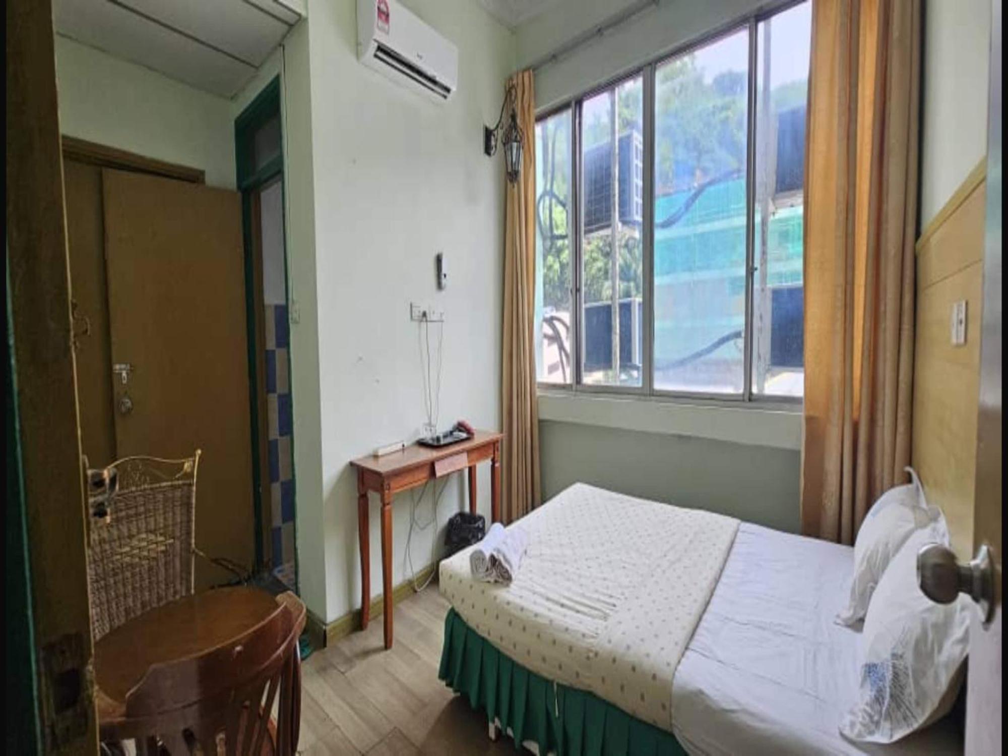 Oyo 90979 Sianglory Inn Kota Kinabalu Zewnętrze zdjęcie