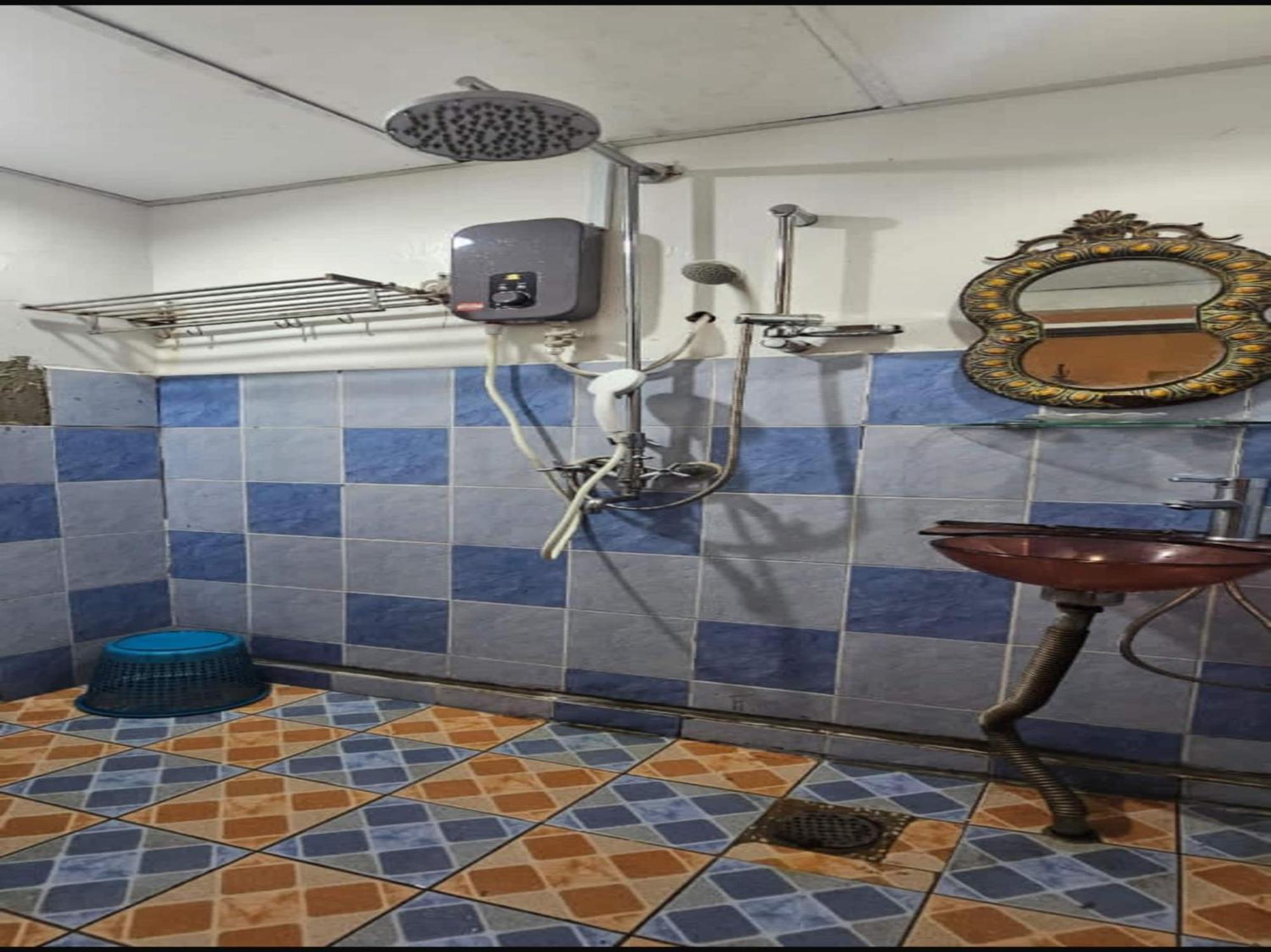 Oyo 90979 Sianglory Inn Kota Kinabalu Zewnętrze zdjęcie