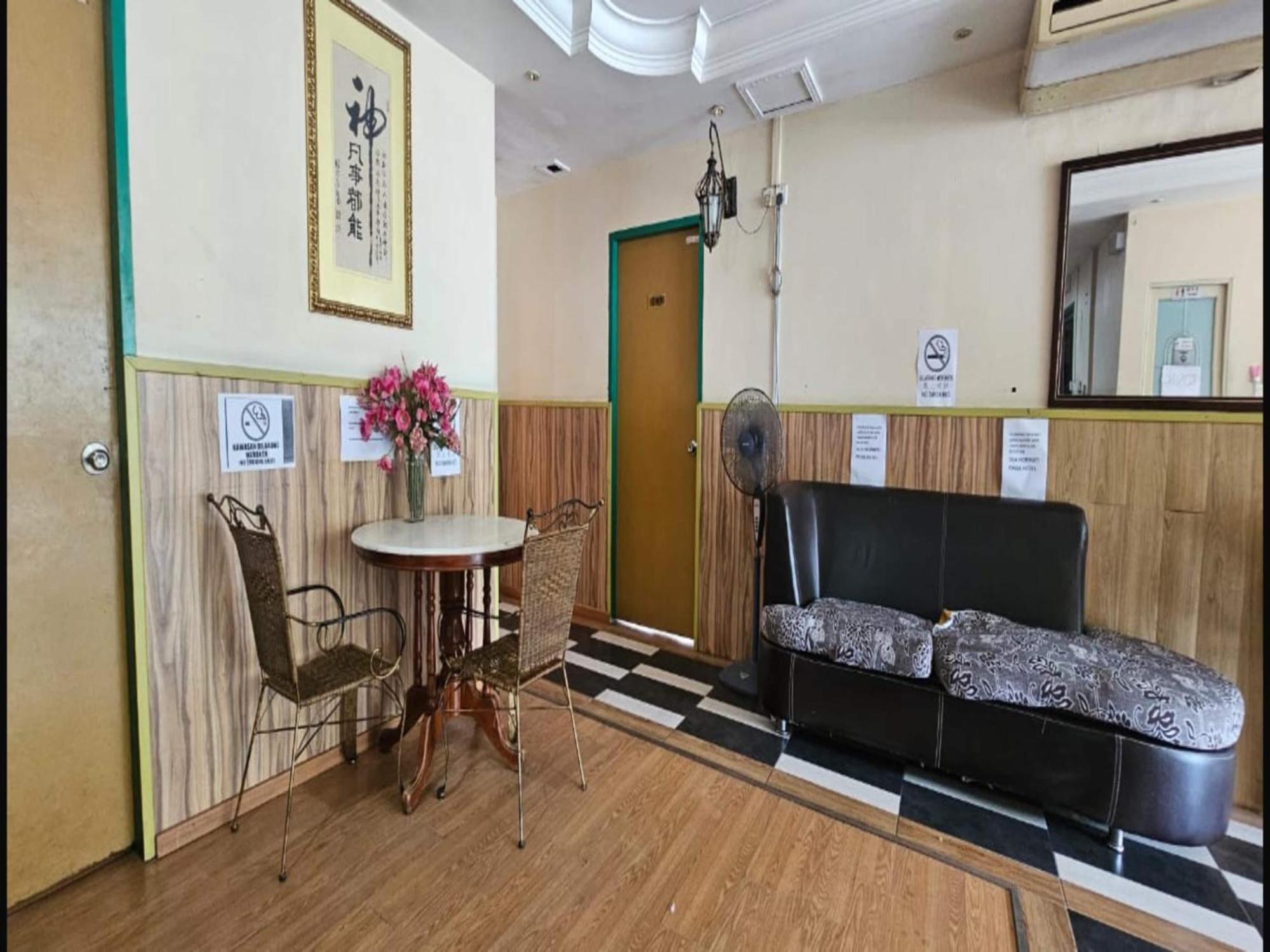 Oyo 90979 Sianglory Inn Kota Kinabalu Zewnętrze zdjęcie